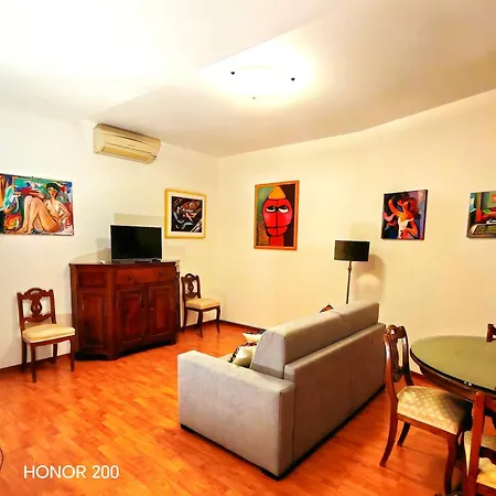 Capo Di Piazza Apartamento